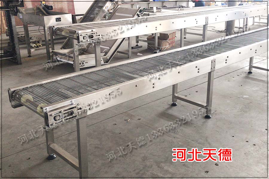 網(wǎng)帶輸送機